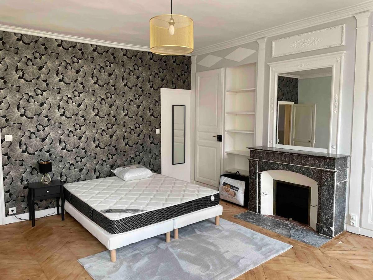 Logement Centre Ville 1 A 4 Chambres Alençon Exteriör bild
