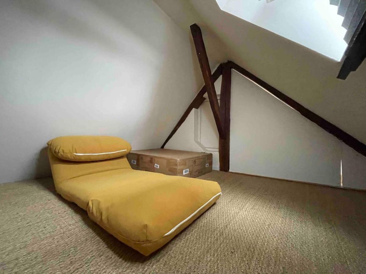 Logement Centre Ville 1 A 4 Chambres Alençon Exteriör bild